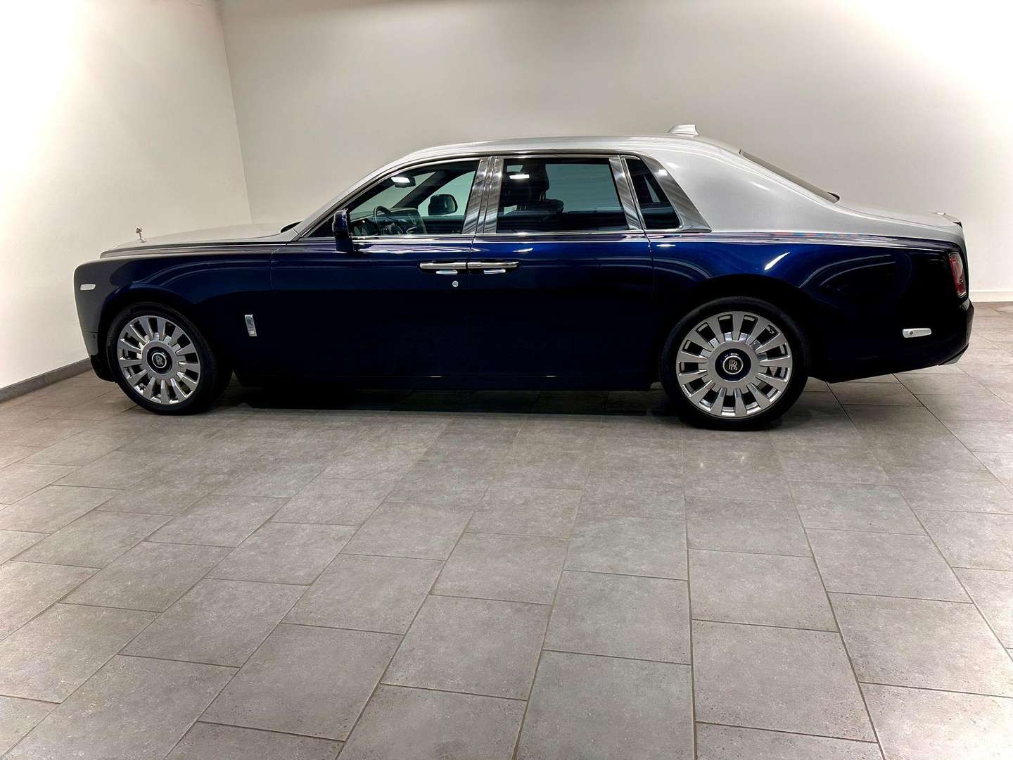 Rolls-Royce Phantom V12 - 2019 - Joinsteer - #2