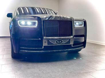 Rolls-Royce Phantom V12 — photo 4