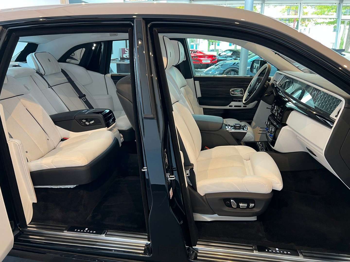 Rolls-Royce Phantom Extended - 2024 - Joinsteer - #14