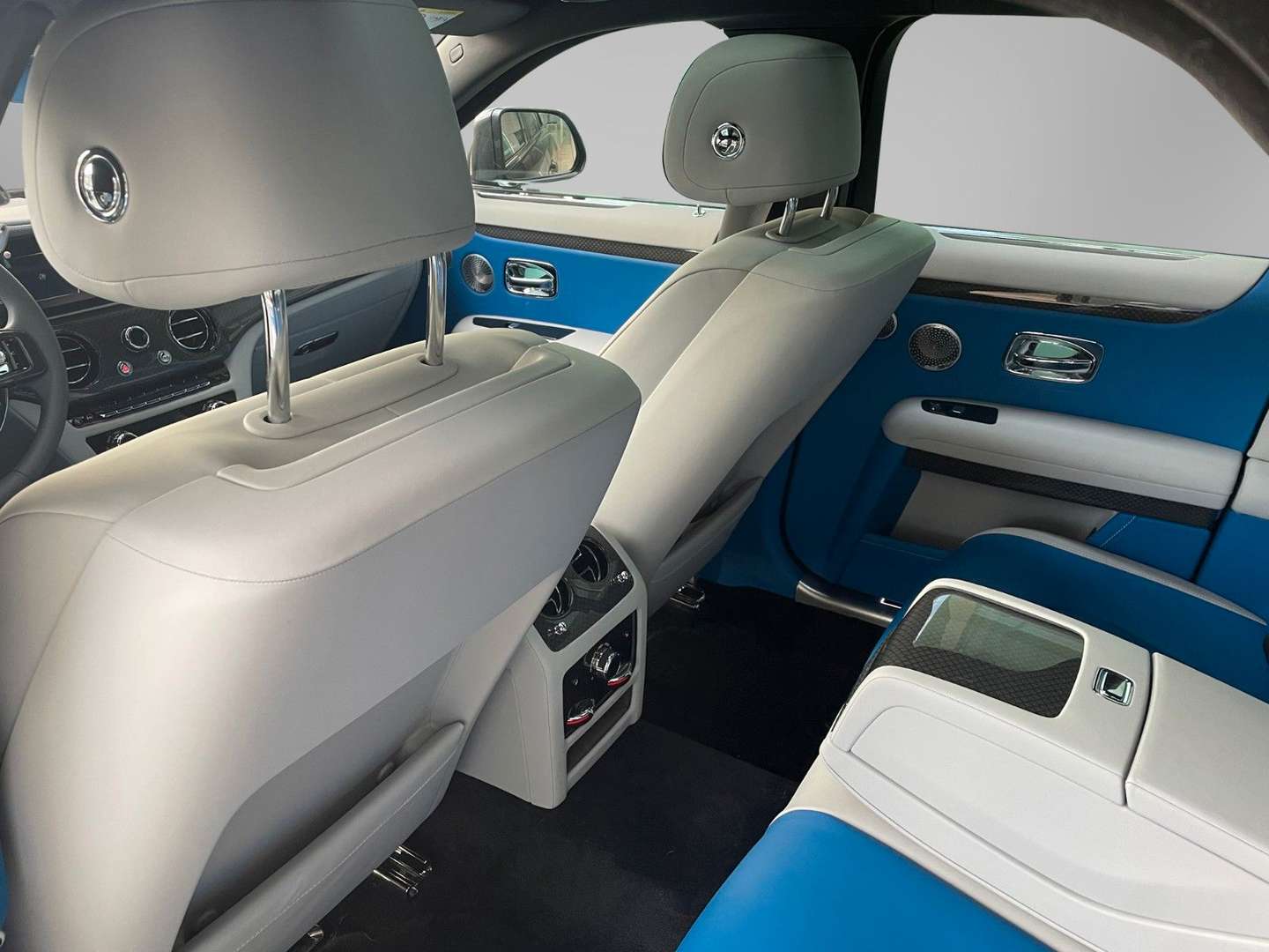 Rolls-Royce Ghost Black Badge Bespoke - 2022 - Joinsteer - #13
