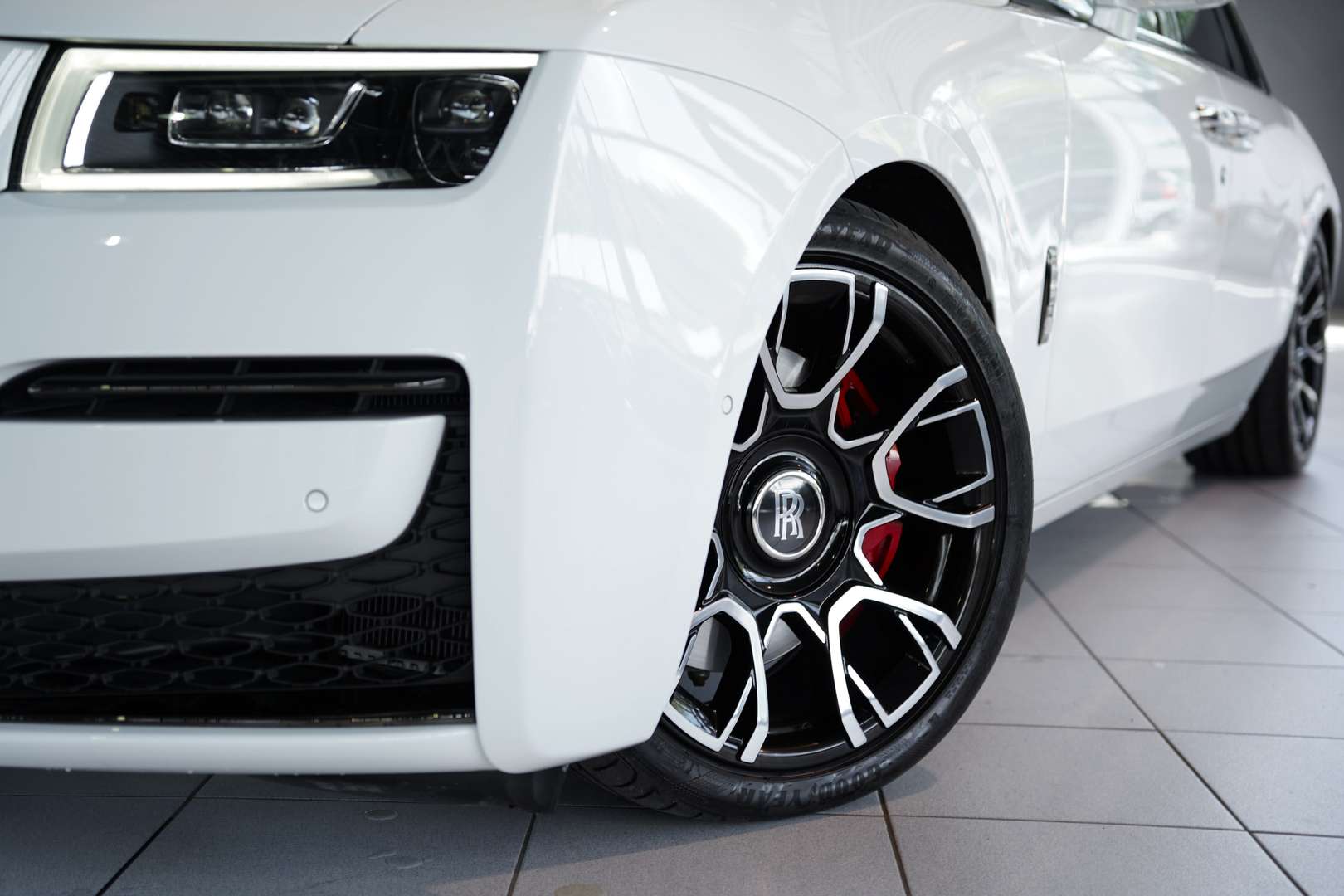 Rolls-Royce Ghost Black Badge - 2023 - Joinsteer - #2