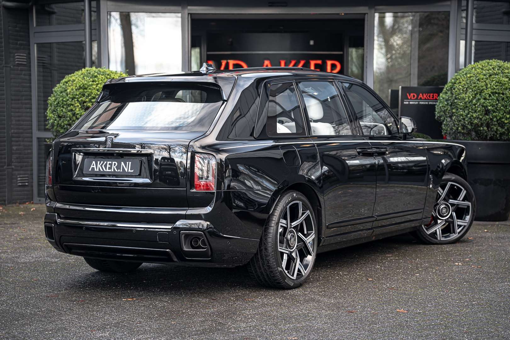 Rolls-Royce Cullinan Series II Black Badge - 2025 - Joinsteer - #2