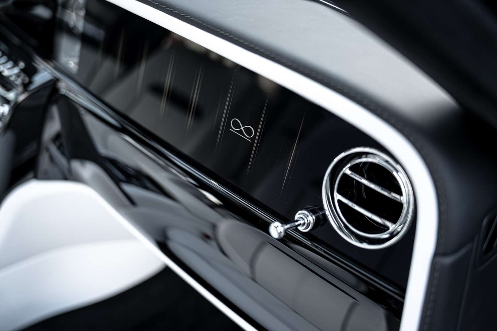 Rolls-Royce Cullinan Series II Black Badge - 2025 - Joinsteer - #11