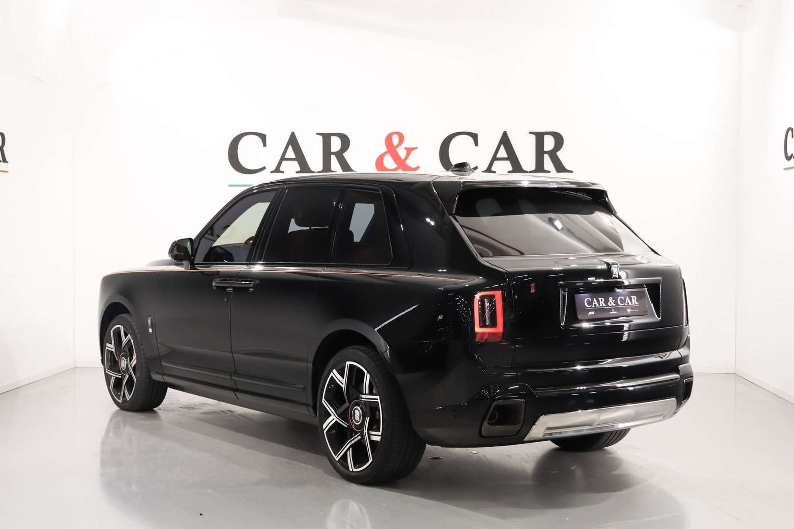 Rolls-Royce Cullinan Black Badge - 2025 - Joinsteer - #2