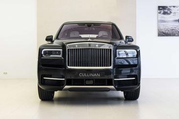 Rolls-Royce Cullinan V12 — photo 2