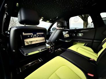 Rolls-Royce Ghost Black Badge — photo 11