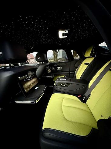 Rolls-Royce Ghost Black Badge — photo 14