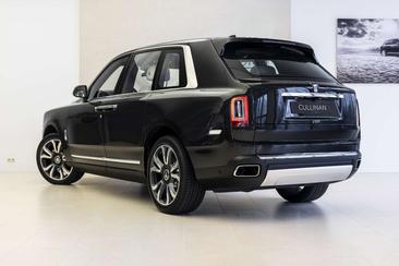 Rolls-Royce Cullinan V12 — photo 9