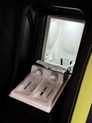 Rolls-Royce Ghost Black Badge — photo 15