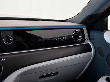 Rolls-Royce Ghost — photo 9
