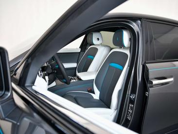 Rolls-Royce Ghost — photo 11