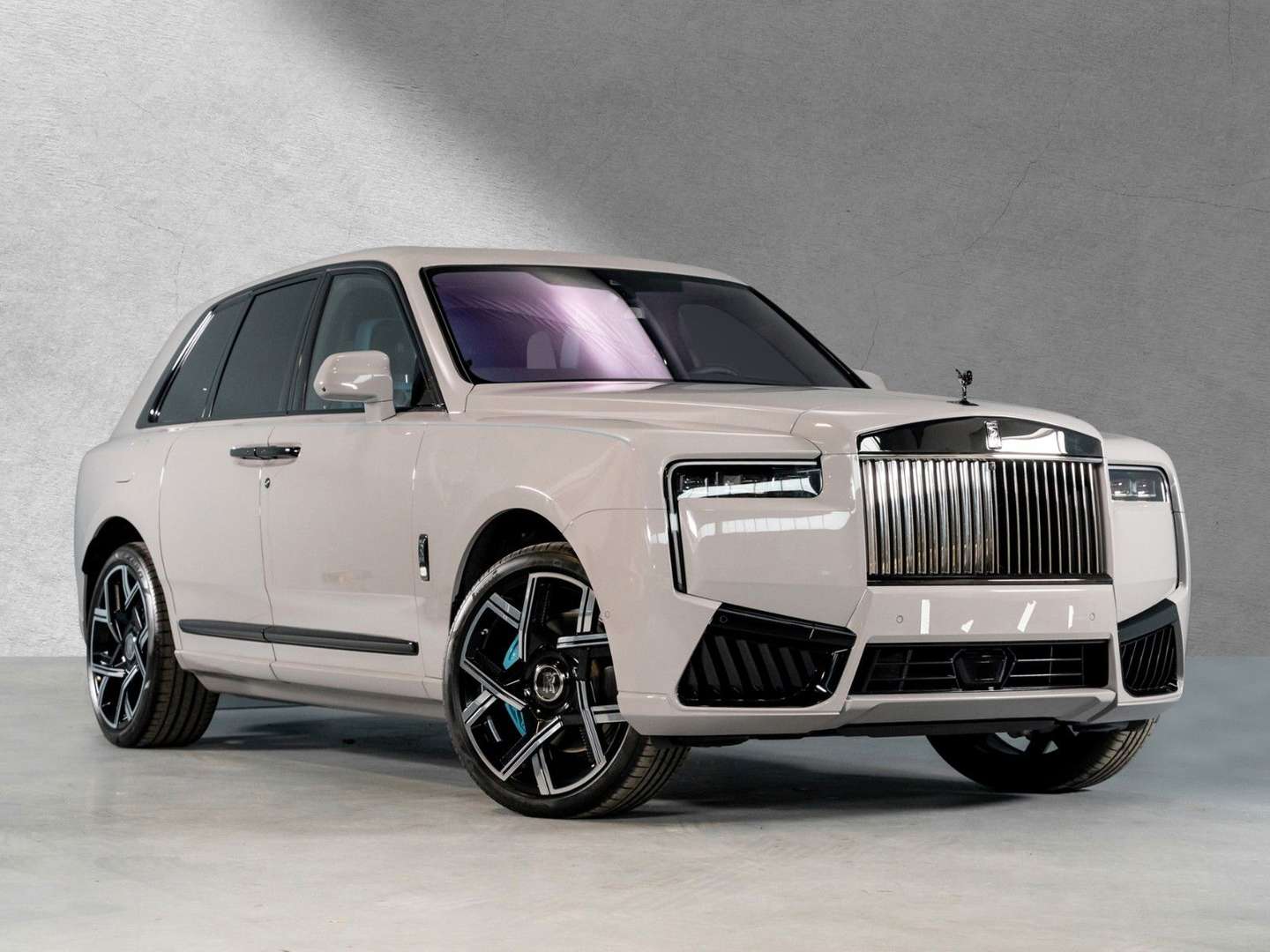 Rolls-Royce Cullinan Black Badge - 2025 - Joinsteer - #2