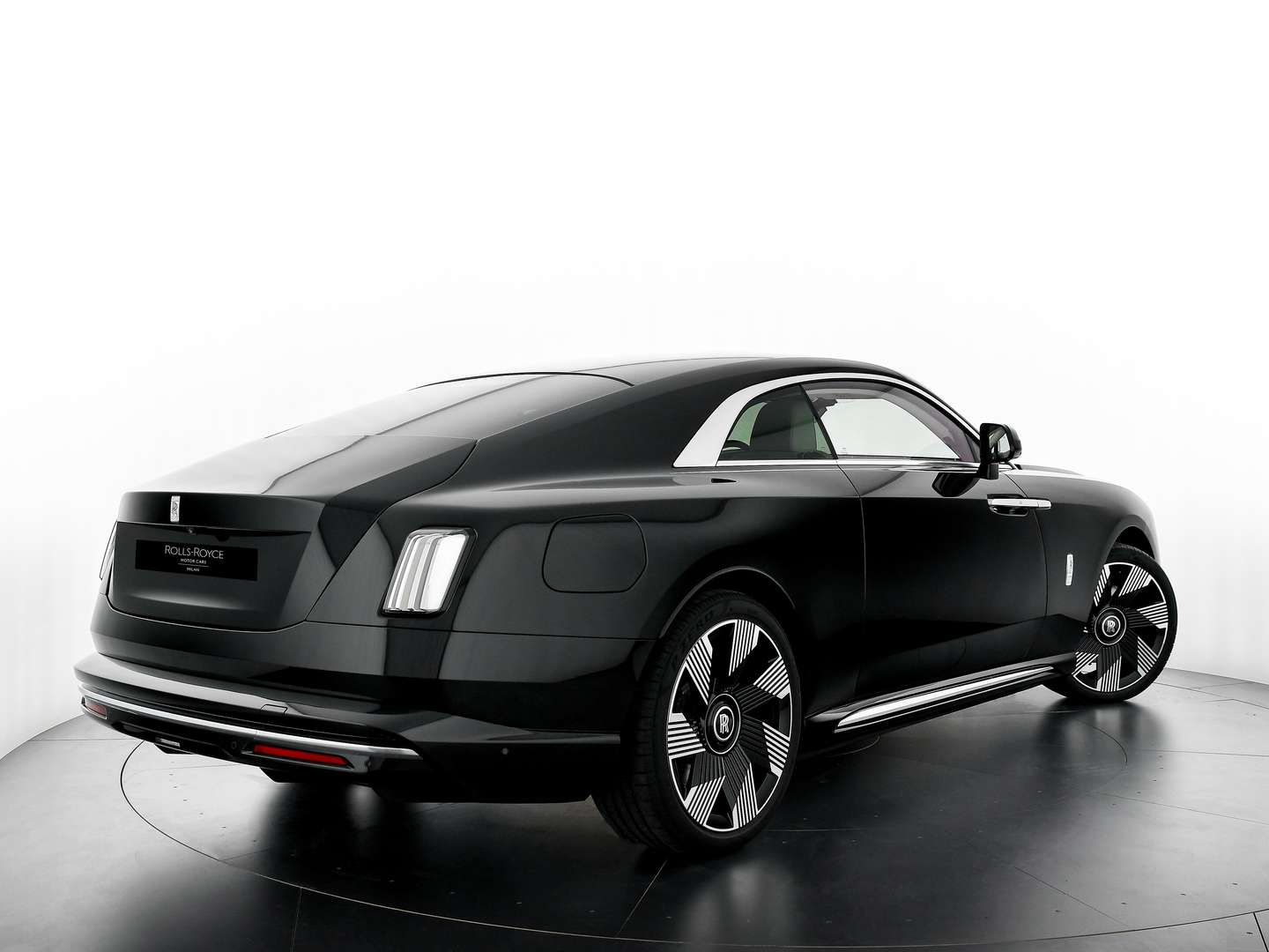 Rolls-Royce Spectre - 2025 - Joinsteer - #4