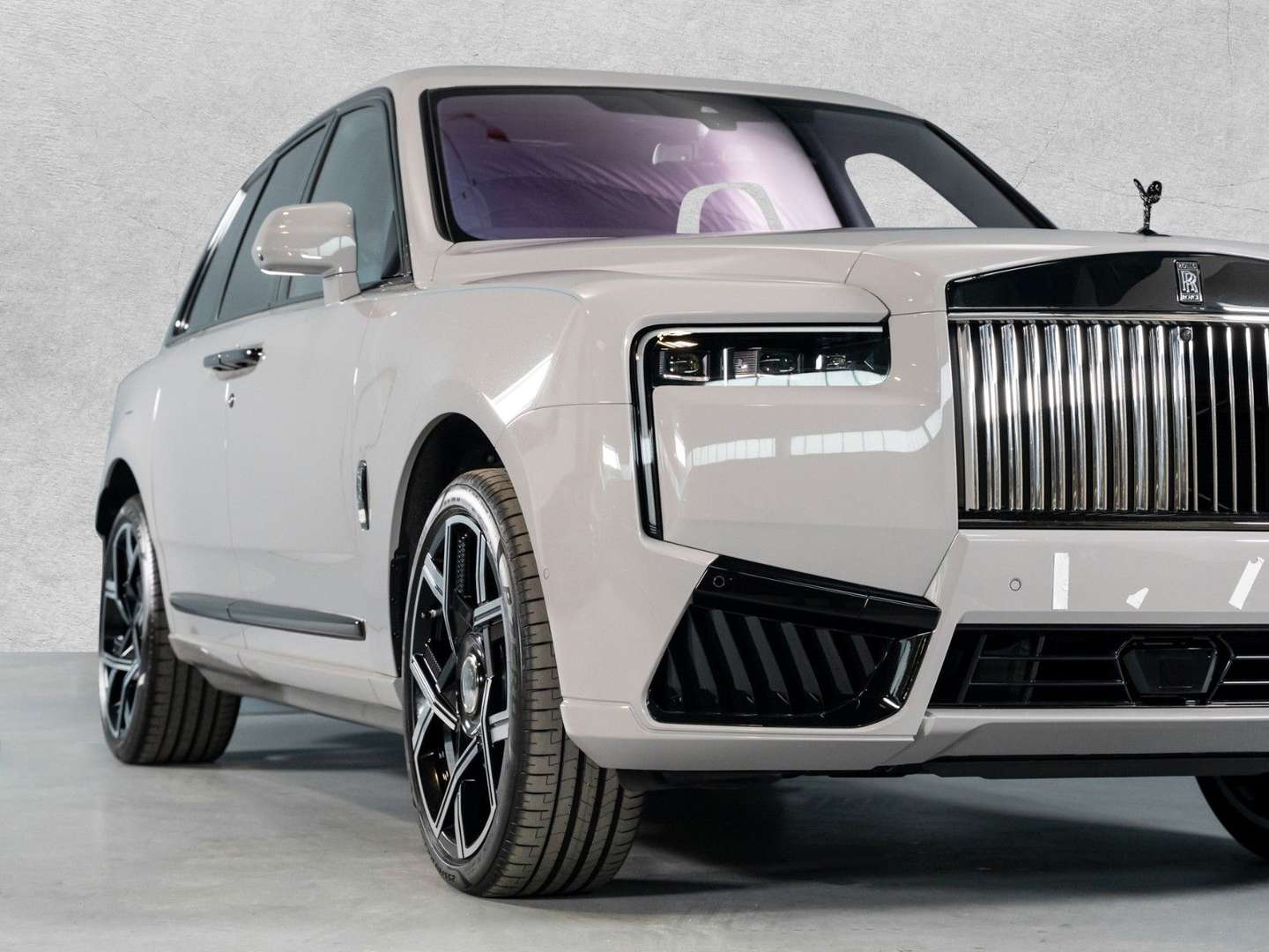 Rolls-Royce Cullinan Black Badge - 2025 - Joinsteer - #4