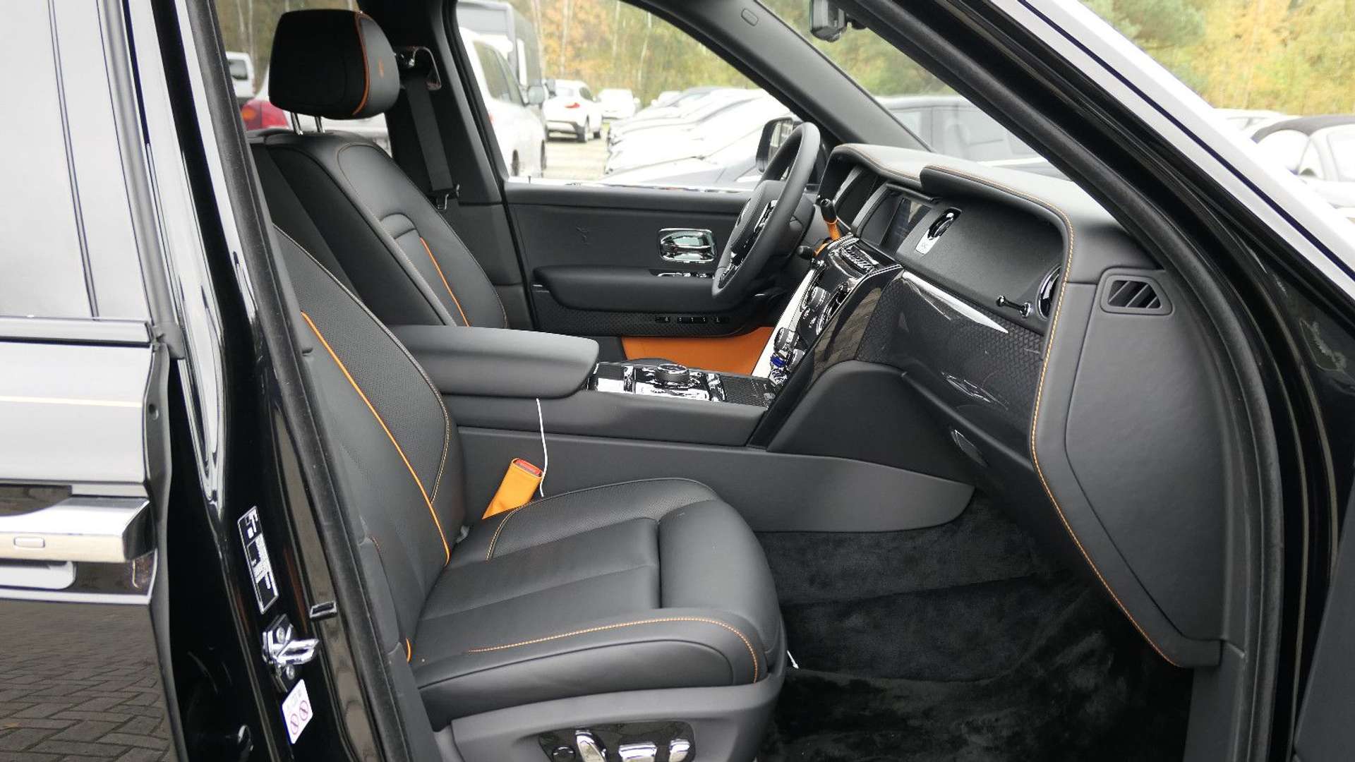 Rolls-Royce Cullinan Black Badge Bespoke - 2023 - Joinsteer - #11