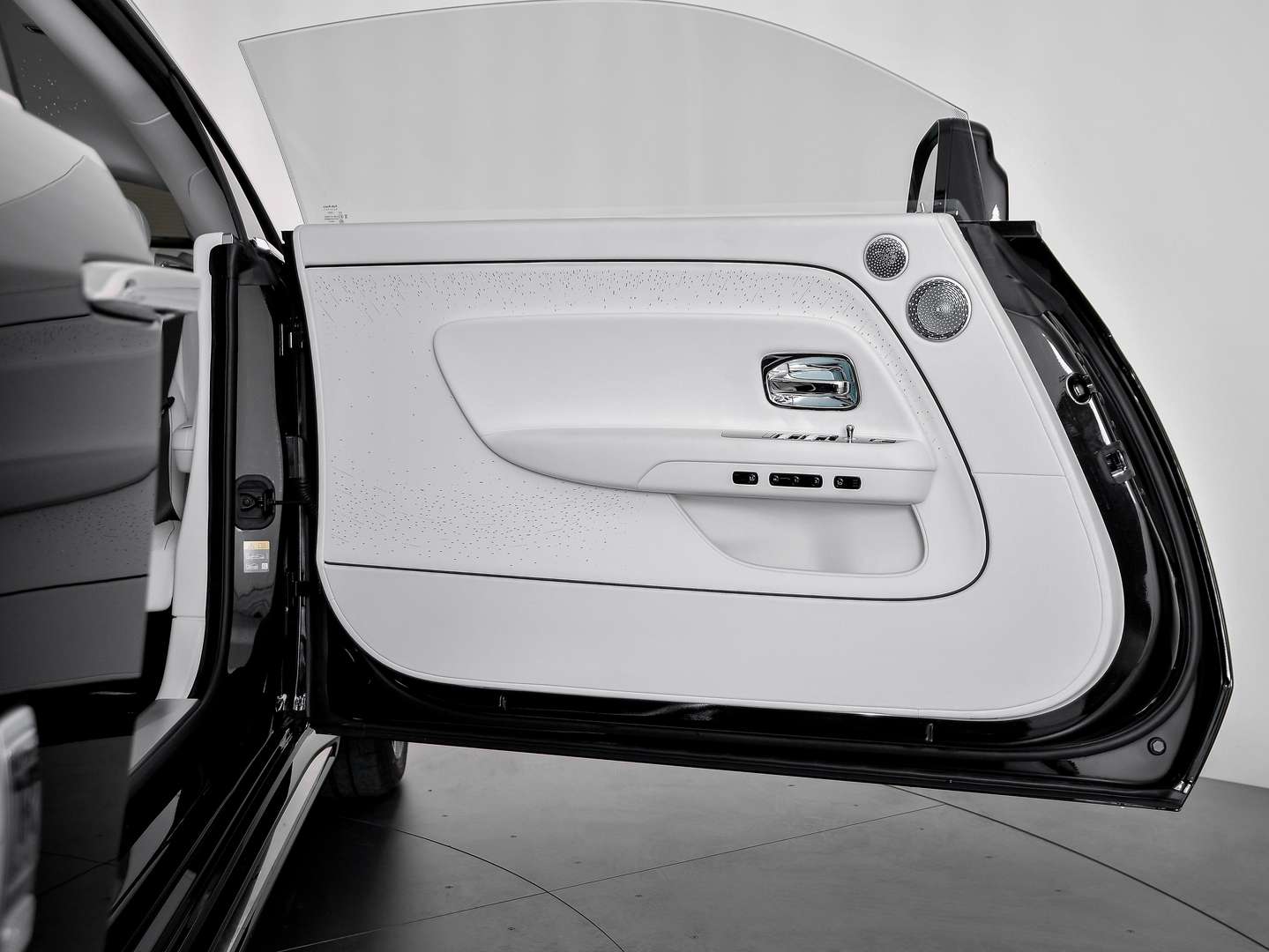 Rolls-Royce Spectre - 2025 - Joinsteer - #11