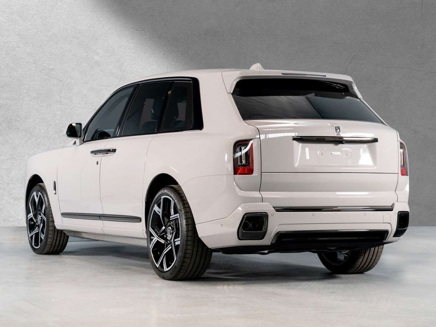 Rolls-Royce Cullinan Black Badge - 2025 - Joinsteer - #14
