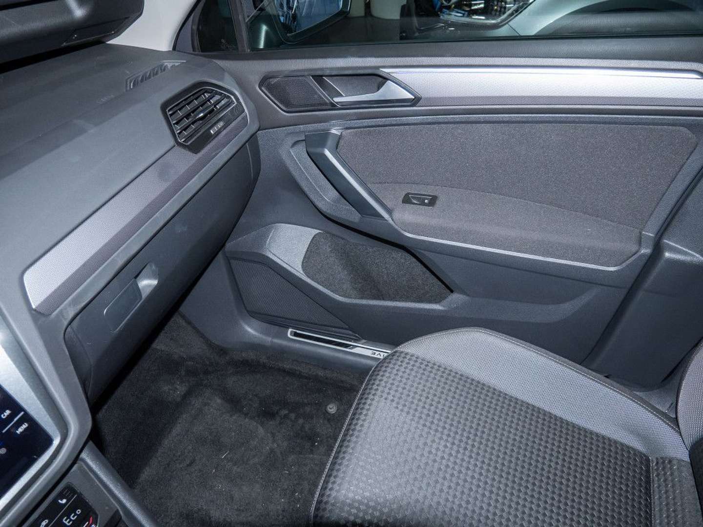 Volkswagen TIGUAN EHybrid Active - 2022 - Joinsteer - #13