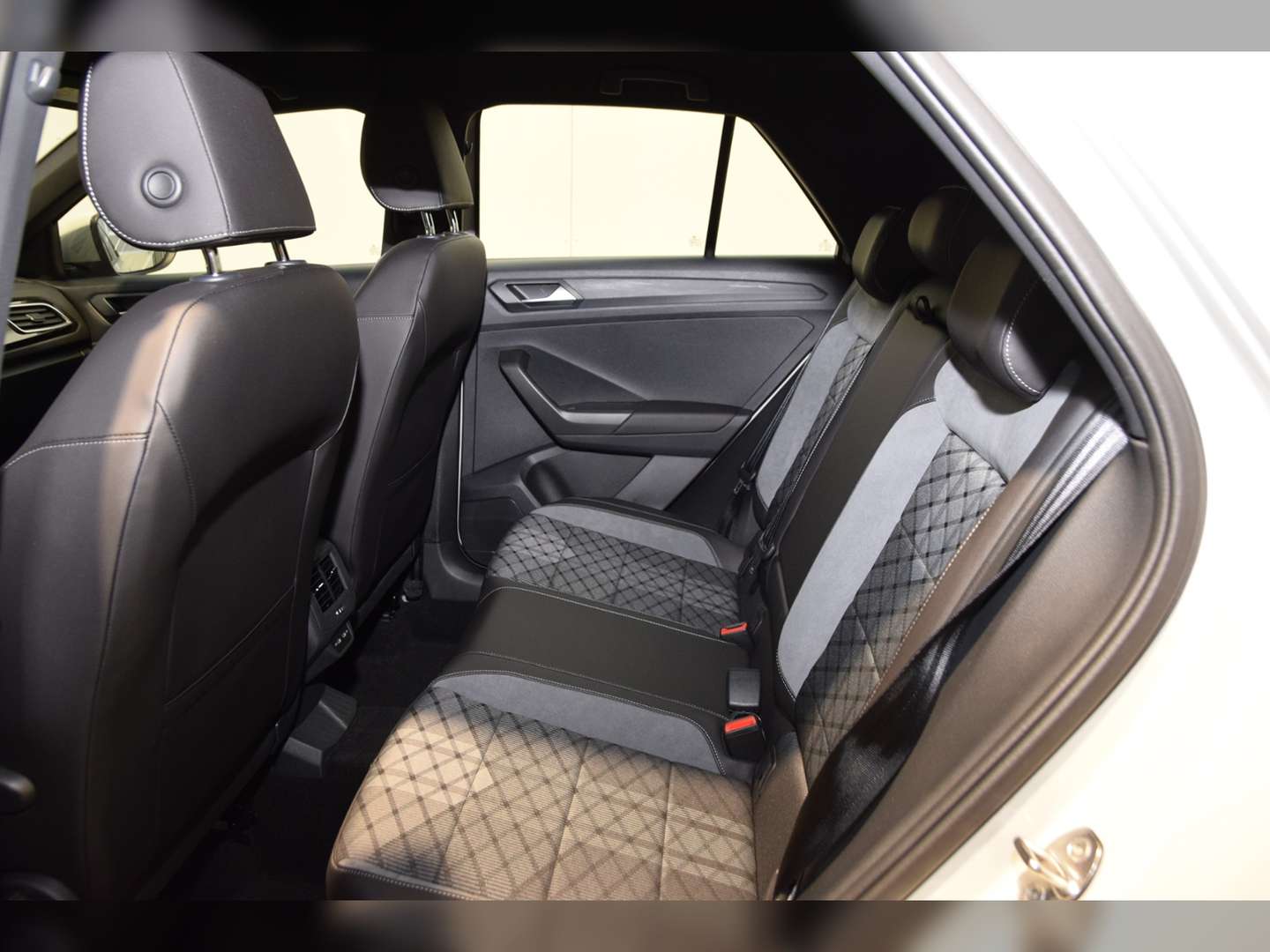 Volkswagen T-Roc R-Line - 2022 - Joinsteer - #8