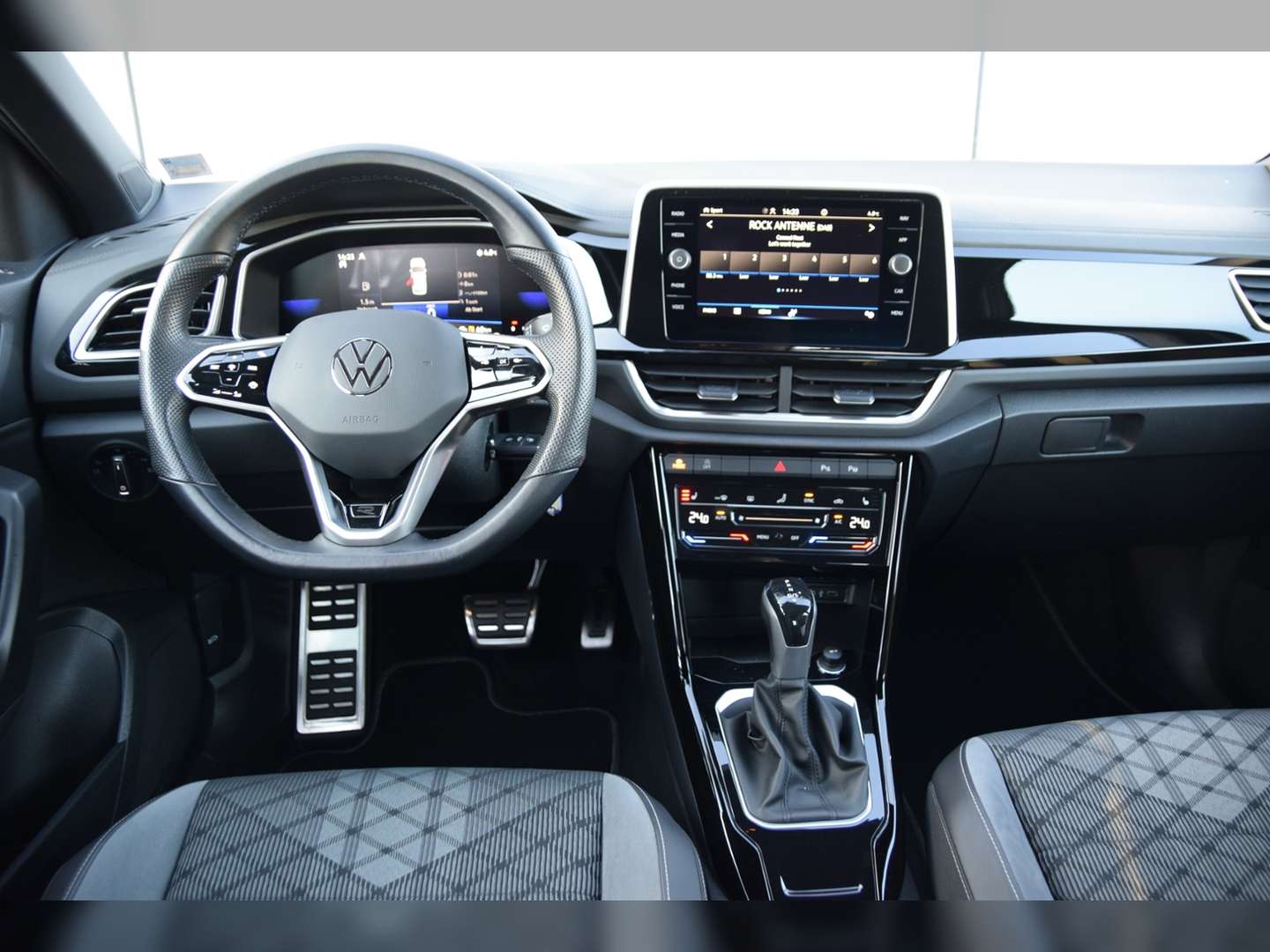 Volkswagen T-Roc R-Line - 2022 - Joinsteer - #11