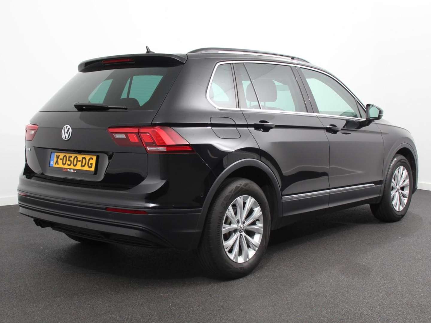 Volkswagen TIGUAN Comfortline - 2020 - Joinsteer - #5