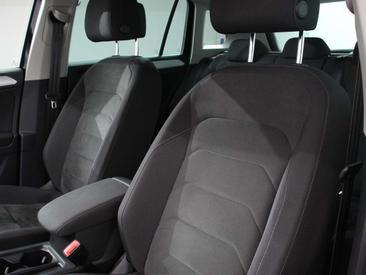 Volkswagen TIGUAN Comfortline — photo 9