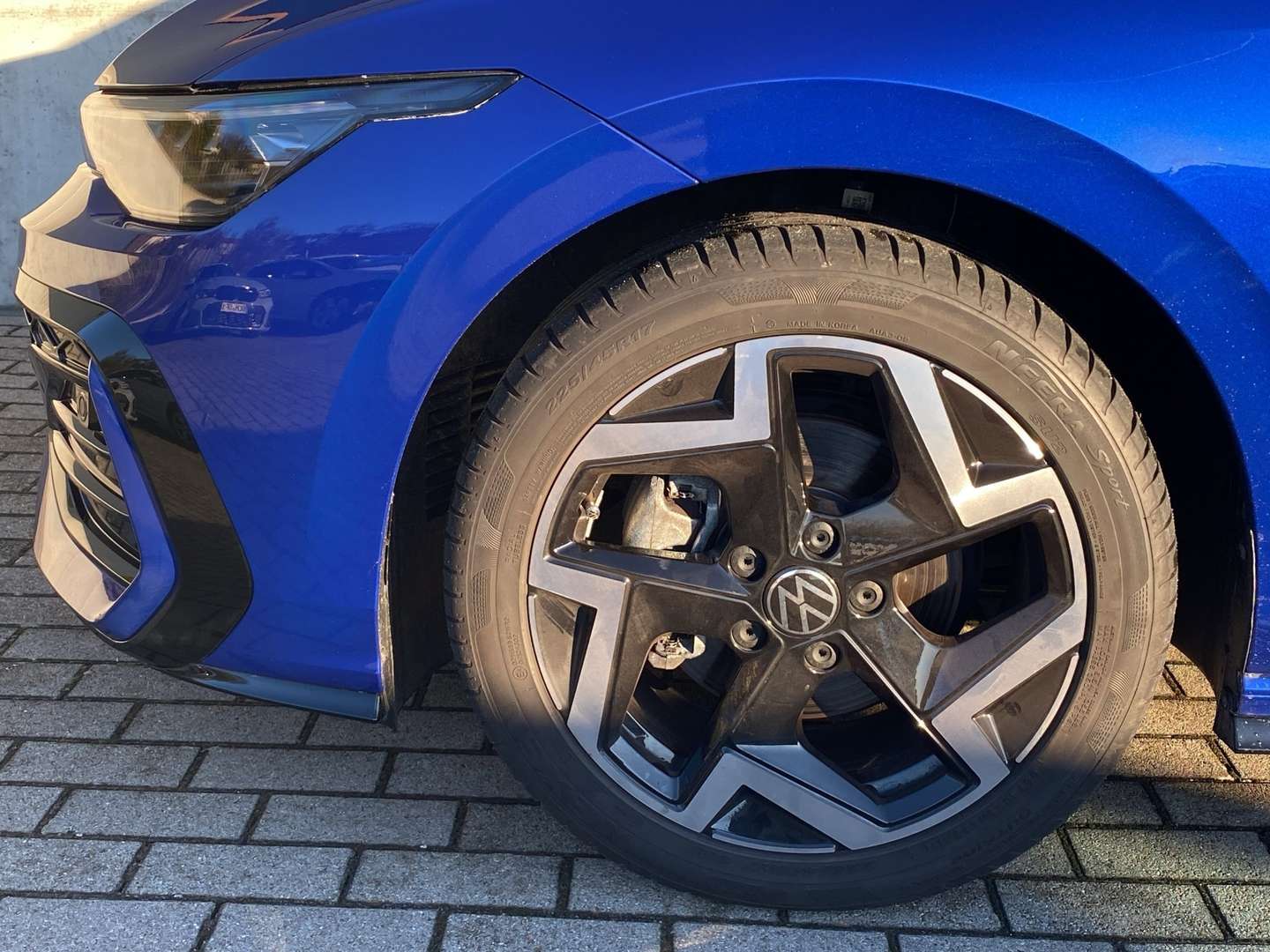Volkswagen Golf R-Line - 2024 - Joinsteer - #1