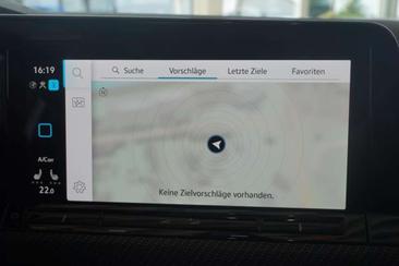 Volkswagen Golf ETSI R-Line — photo 10