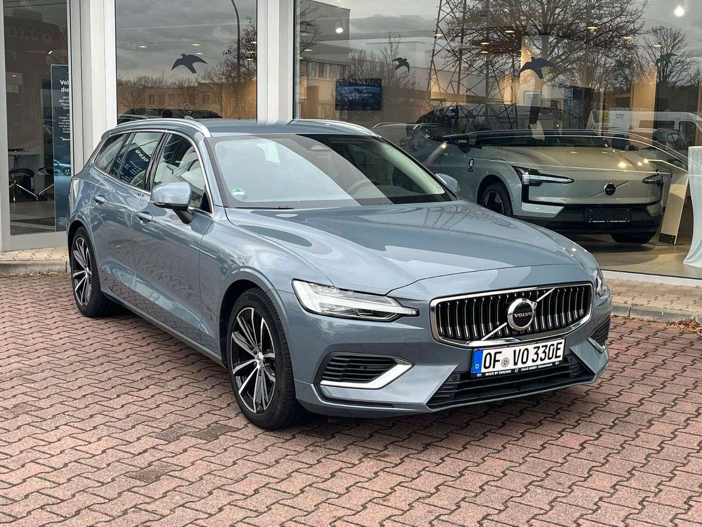 Volvo V60 T6 AWD Recharge - 2023 - Joinsteer - #1