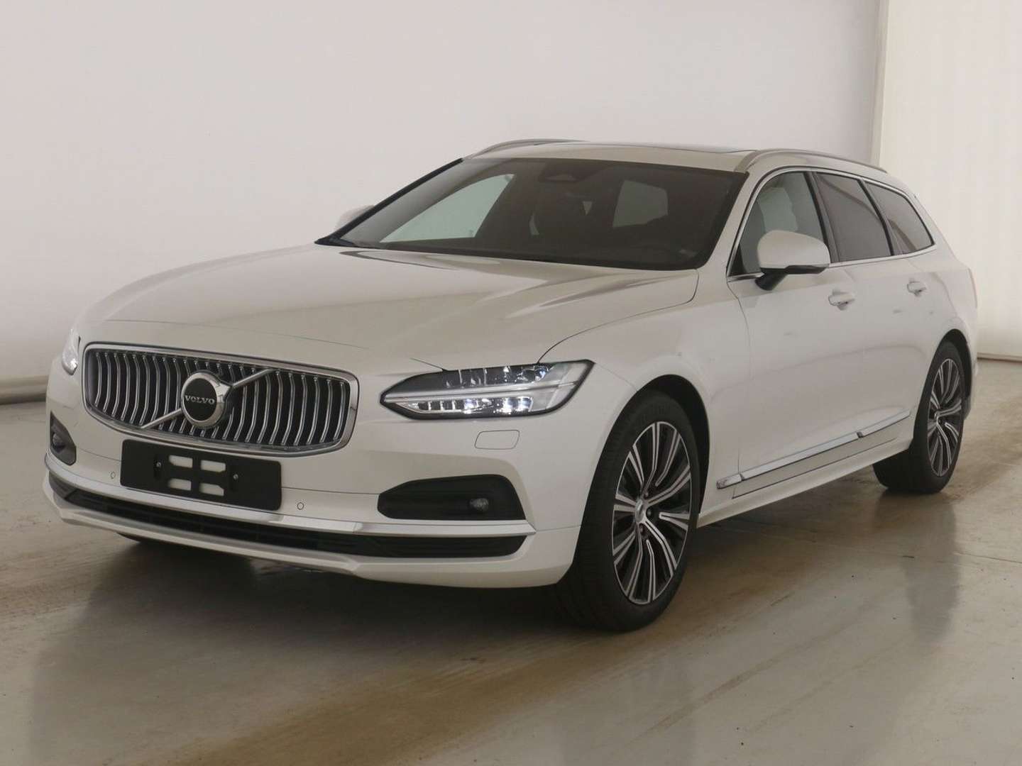 Volvo V90 B4 Mild-Hybrid Diesel Plus - 2023 - Joinsteer - #1