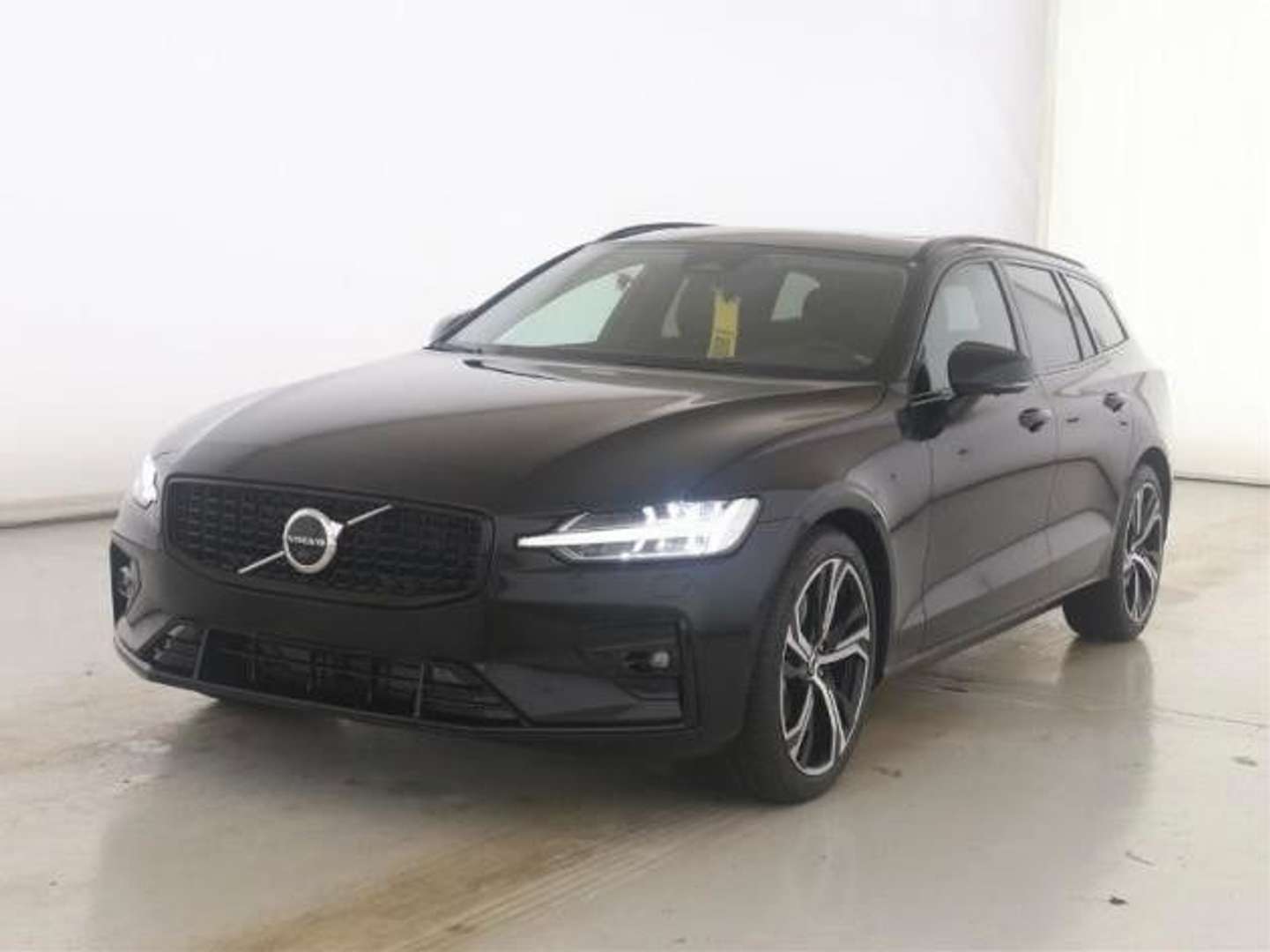 Volvo V60 Plus - 2024 - Joinsteer - #1
