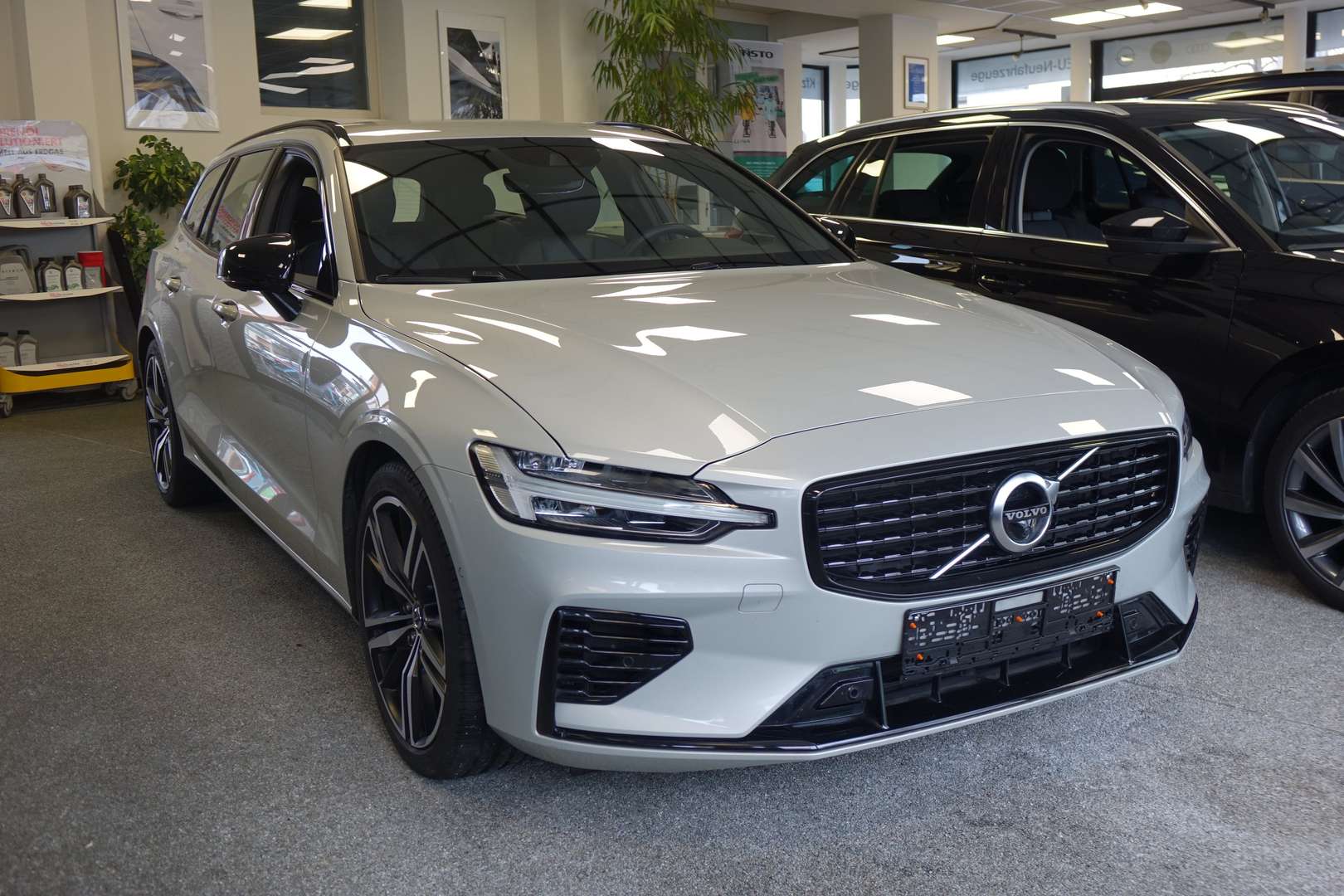 Volvo V60 R-Design T8 AWD - 2020 - Joinsteer - #1