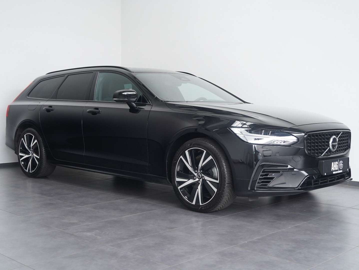 Volvo V90 T6 AWD Recharge Plug-In Plus - 2022 - Joinsteer - #1