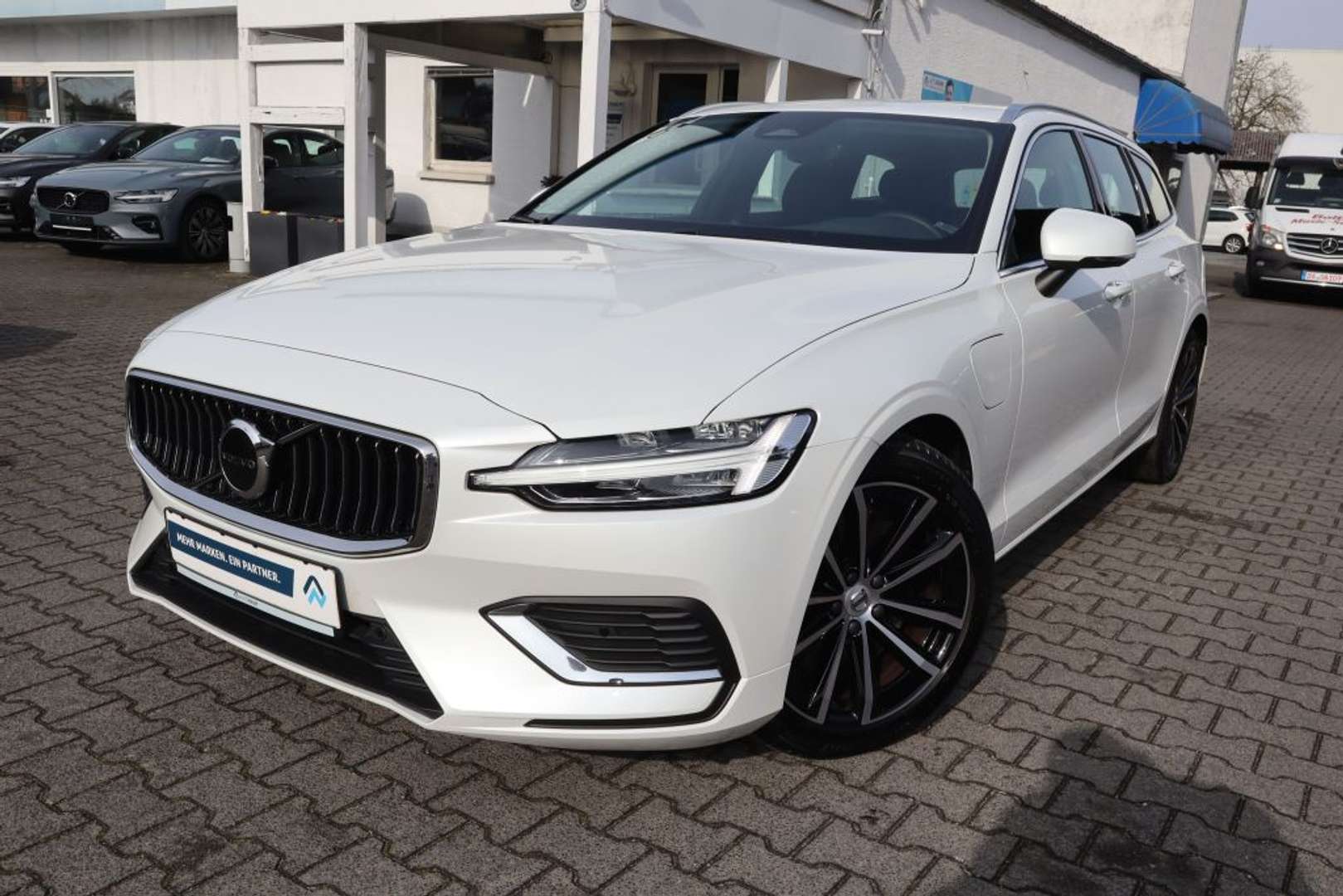 Volvo V60 T6 AWD Recharge - 2023 - Joinsteer - #1
