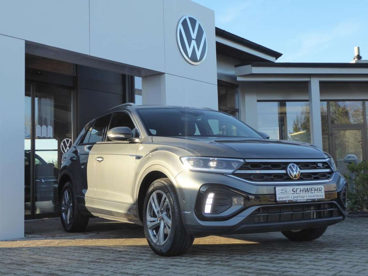 Volkswagen T-Roc R-Line - 2022 - Joinsteer - #1