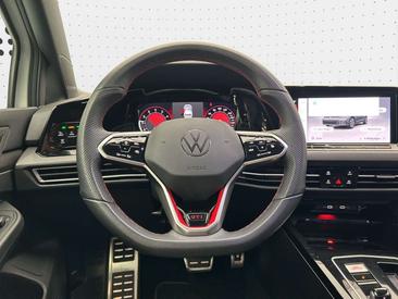 Volkswagen Golf GTI — photo 7
