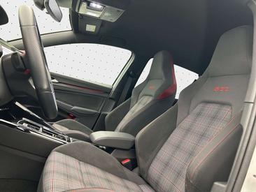 Volkswagen Golf GTI — photo 9