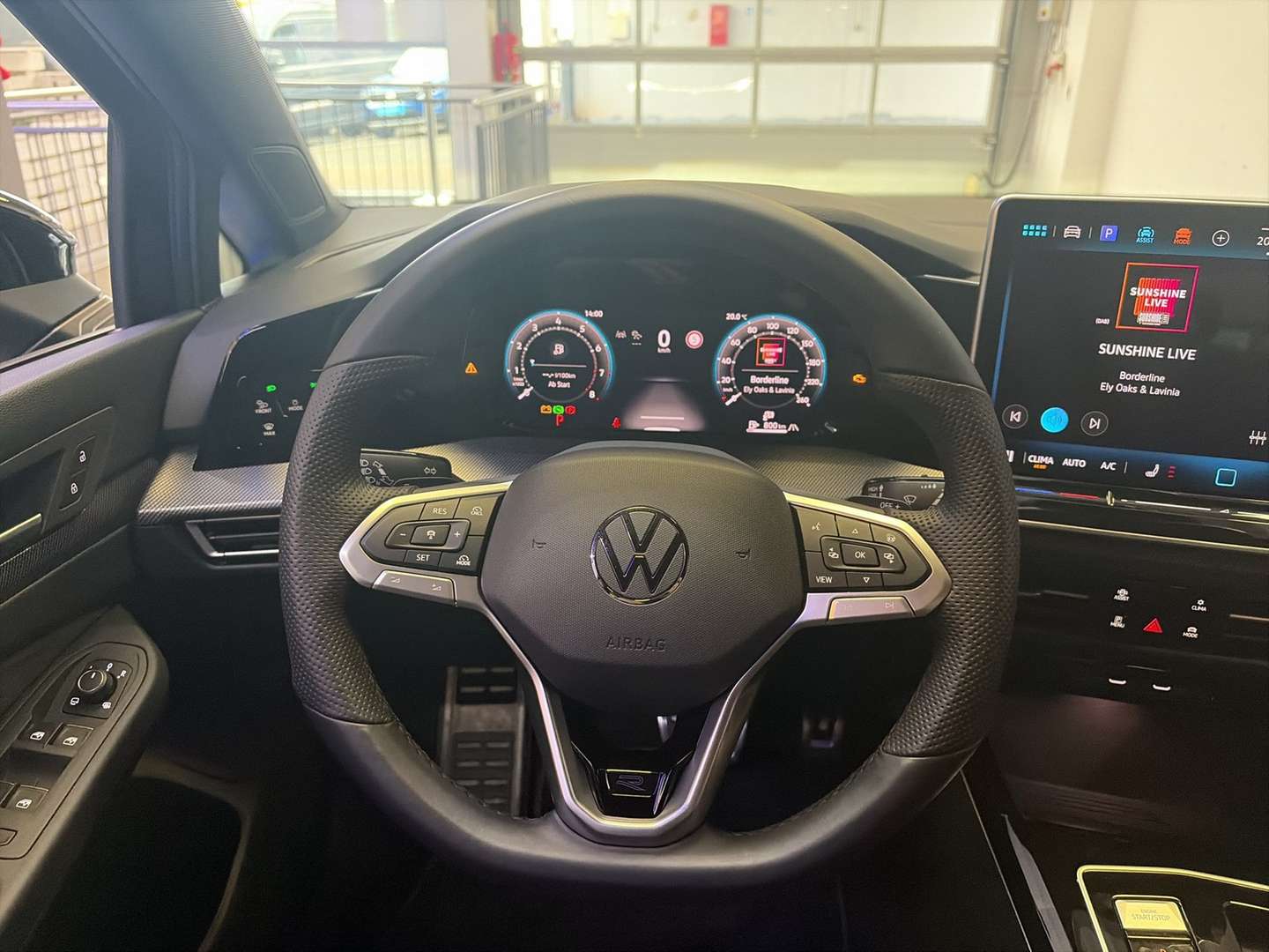 Volkswagen Golf TSI R-Line - 2025 - Joinsteer - #12