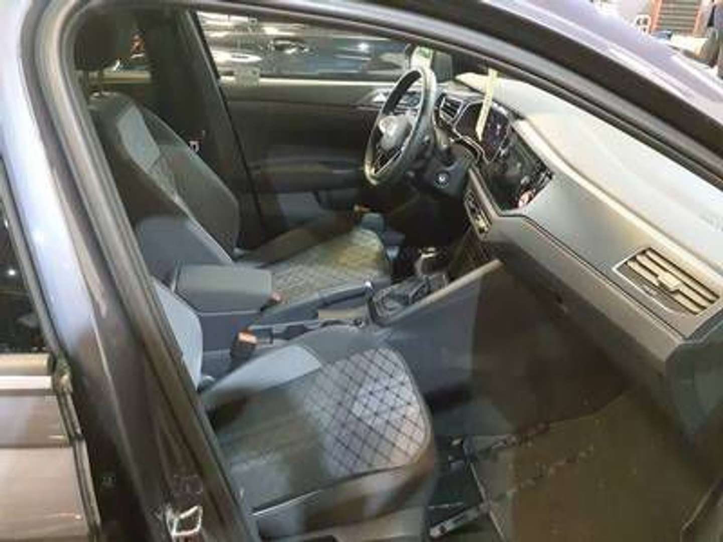 Volkswagen Taigo R-Line - 2025 - Joinsteer - #2