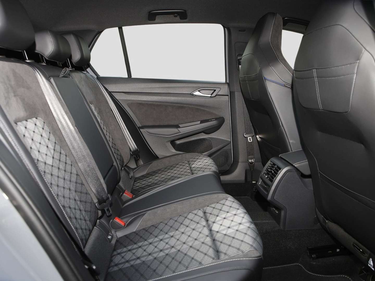 Volkswagen Golf R-Line ETSI - 2025 - Joinsteer - #9