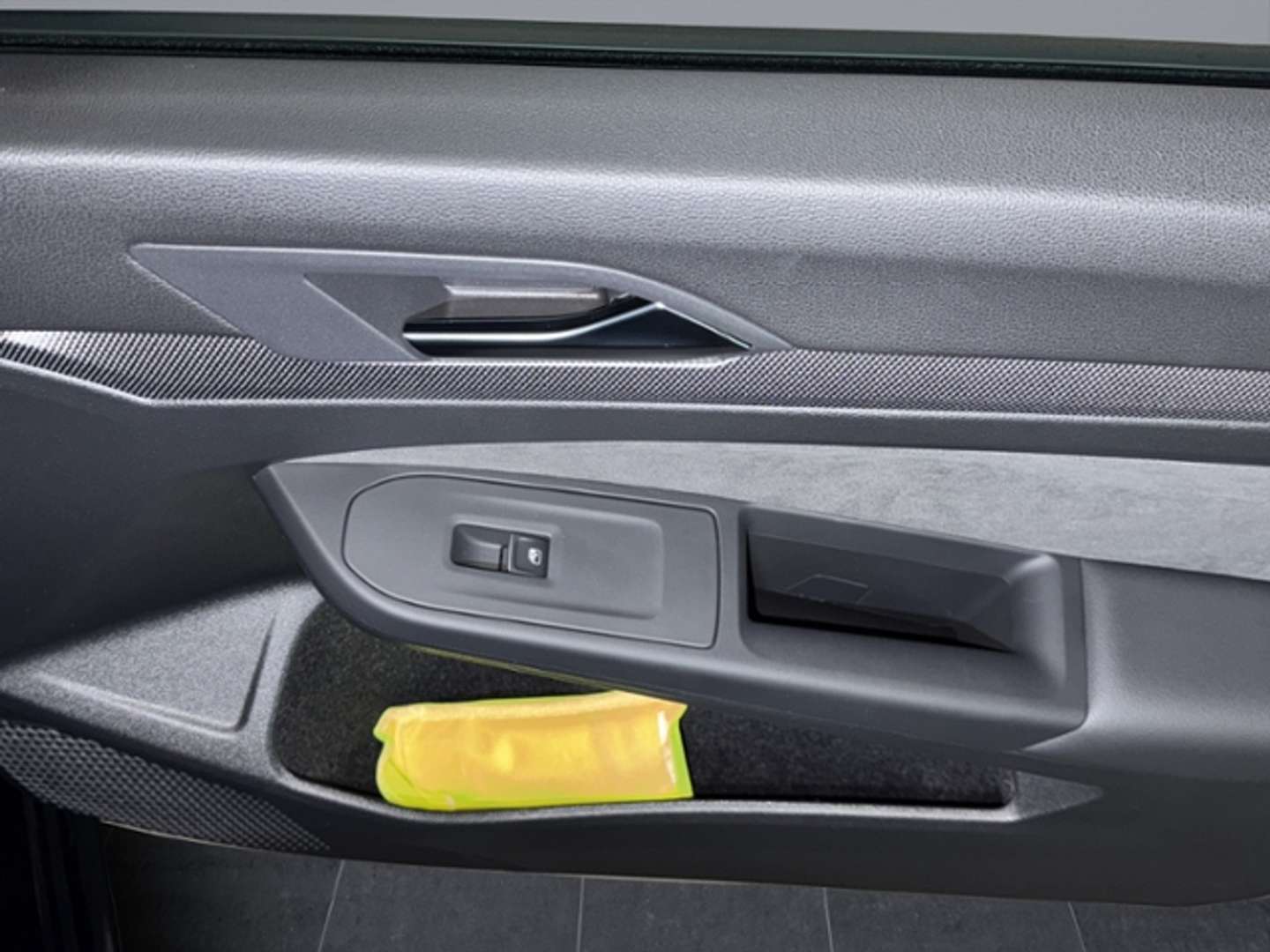 Volkswagen Golf TDI R-Line - 2025 - Joinsteer - #13