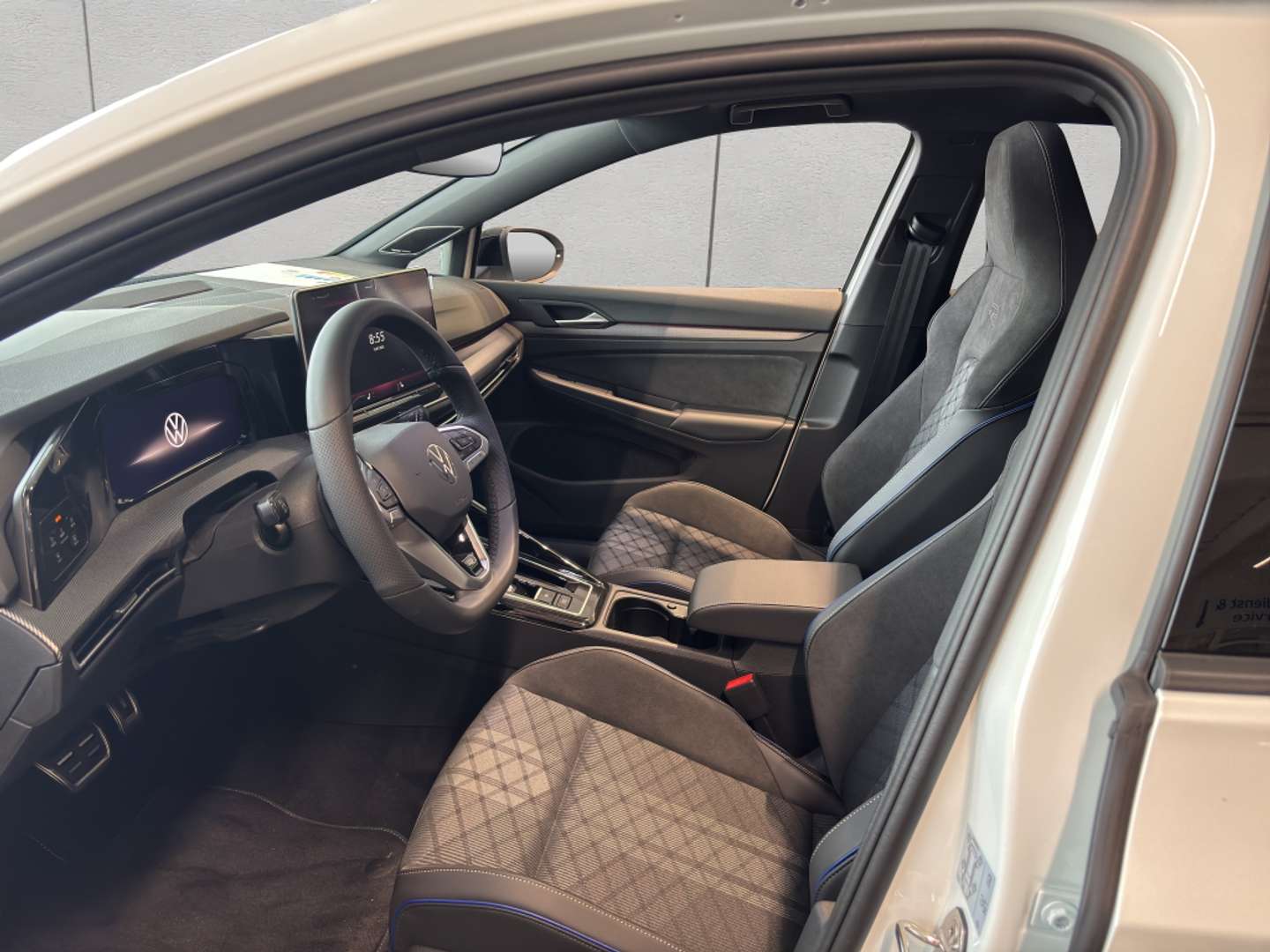 Volkswagen Golf R-Line - 2025 - Joinsteer - #6