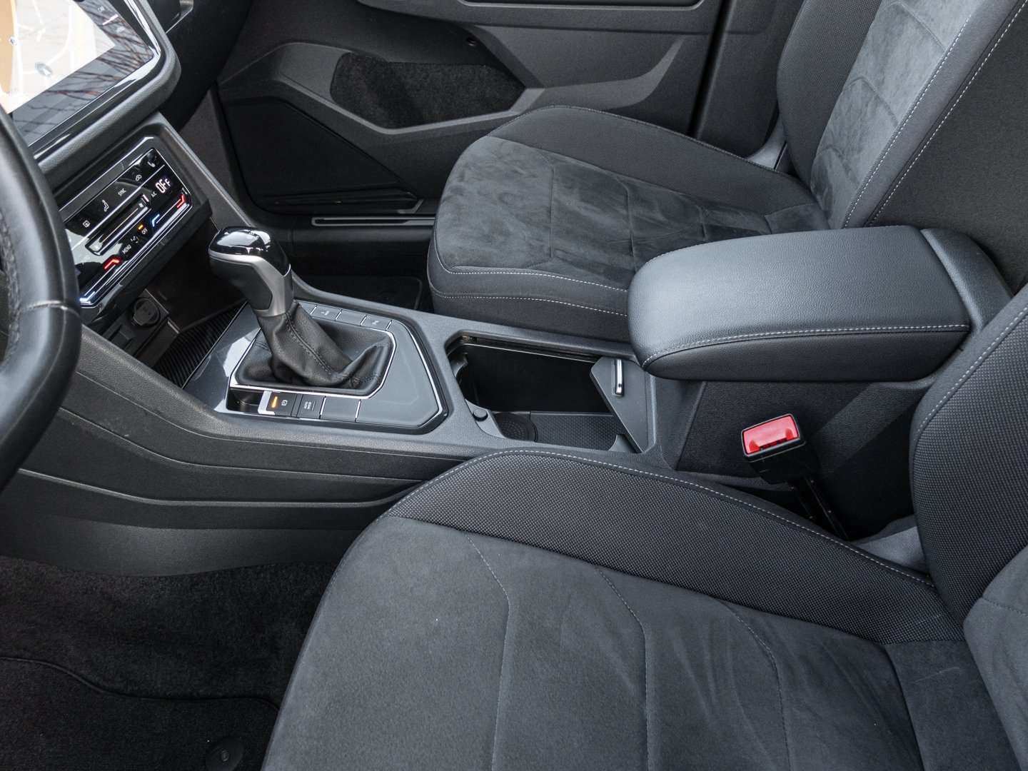 Volkswagen TIGUAN EHybrid Elegance - 2022 - Joinsteer - #13