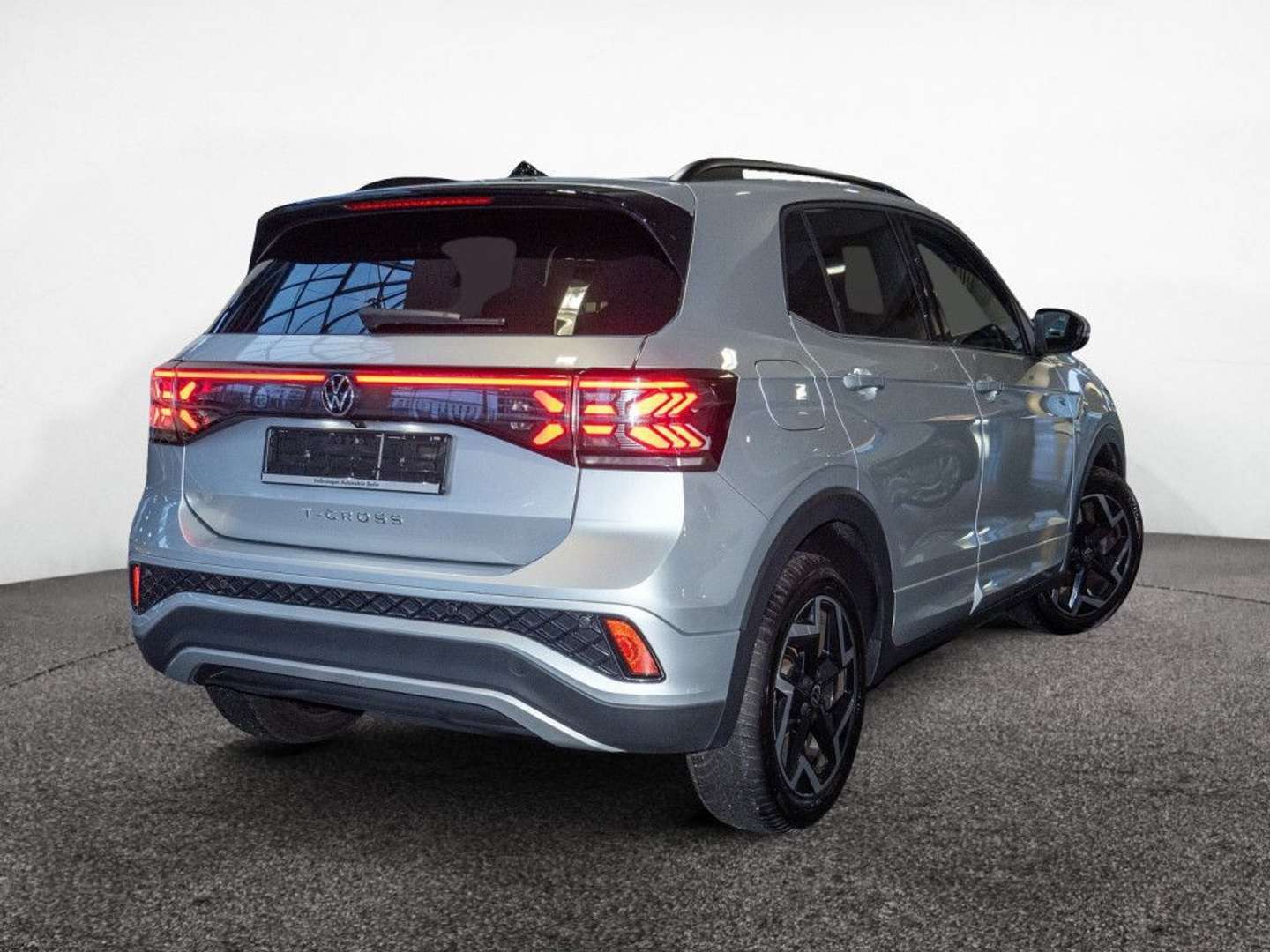 Volkswagen T-CROSS R-Line - 2025 - Joinsteer - #2