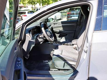 Volkswagen Golf R-Line ETSI — photo 8