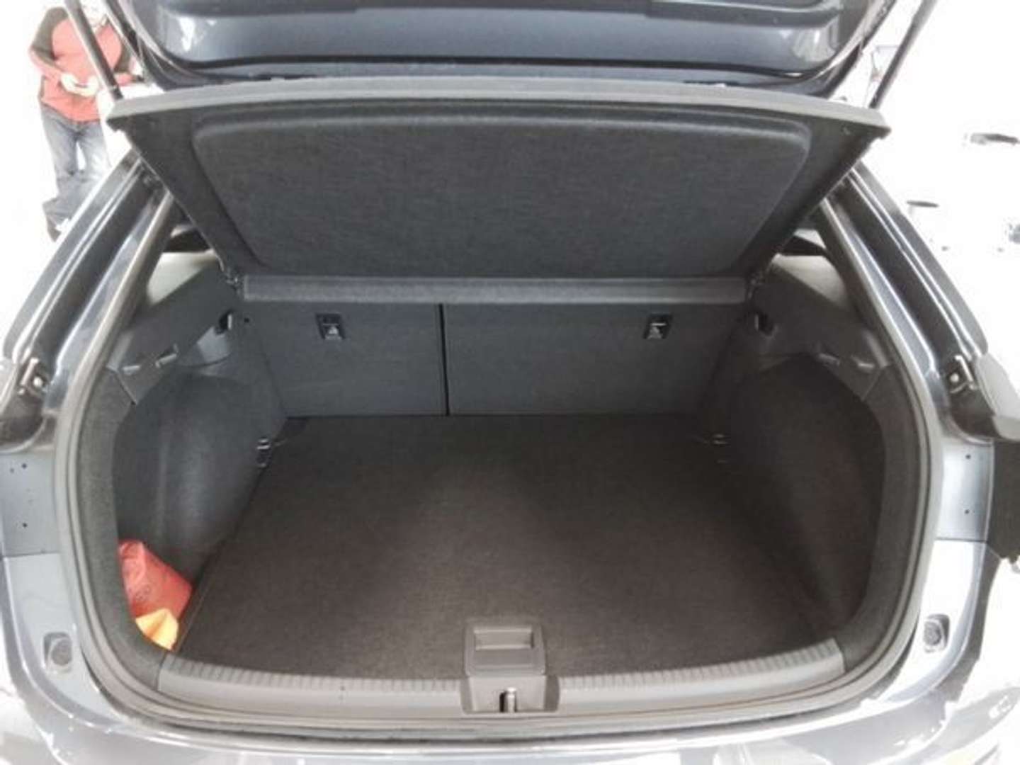 Volkswagen Taigo R-Line - 2024 - Joinsteer - #4