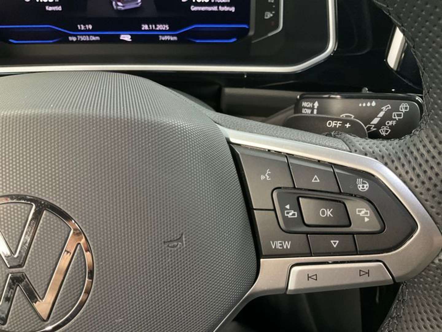 Volkswagen T-Roc R-Line - 2024 - Joinsteer - #6