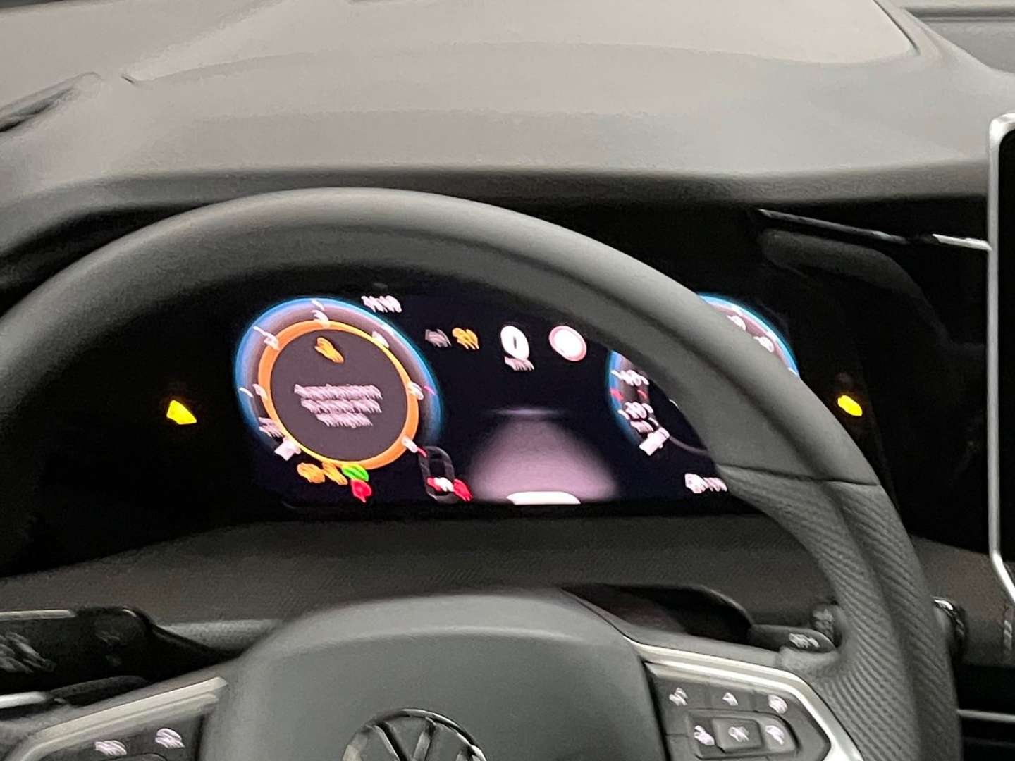 Volkswagen Golf TDI R-Line - 2025 - Joinsteer - #11