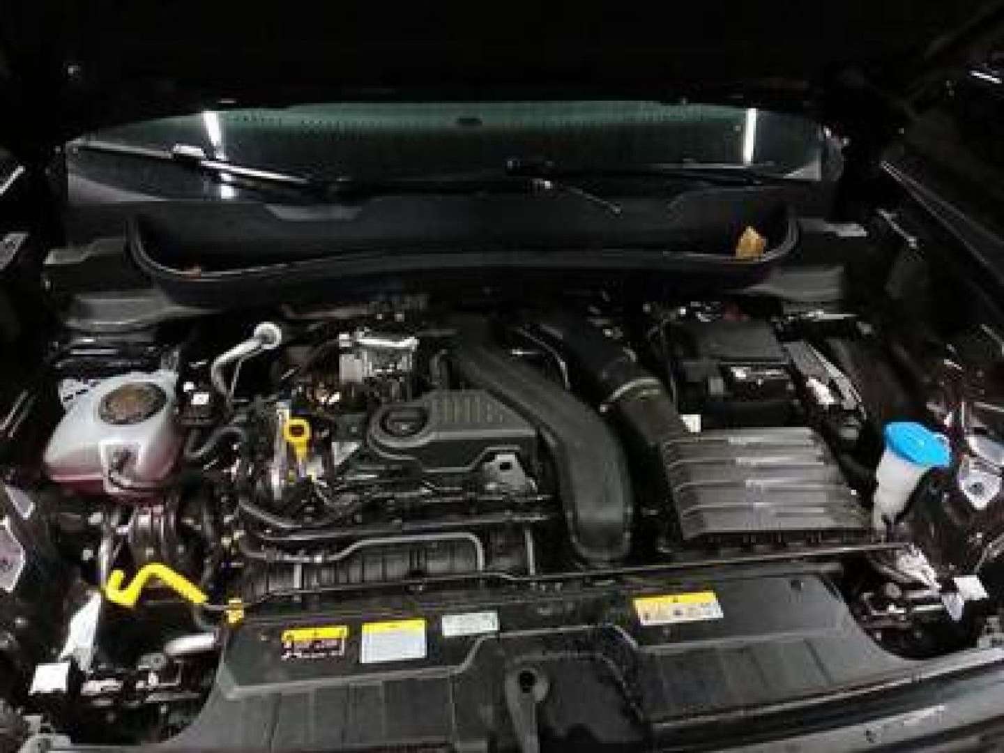 Volkswagen T-CROSS R-Line - 2025 - Joinsteer - #5