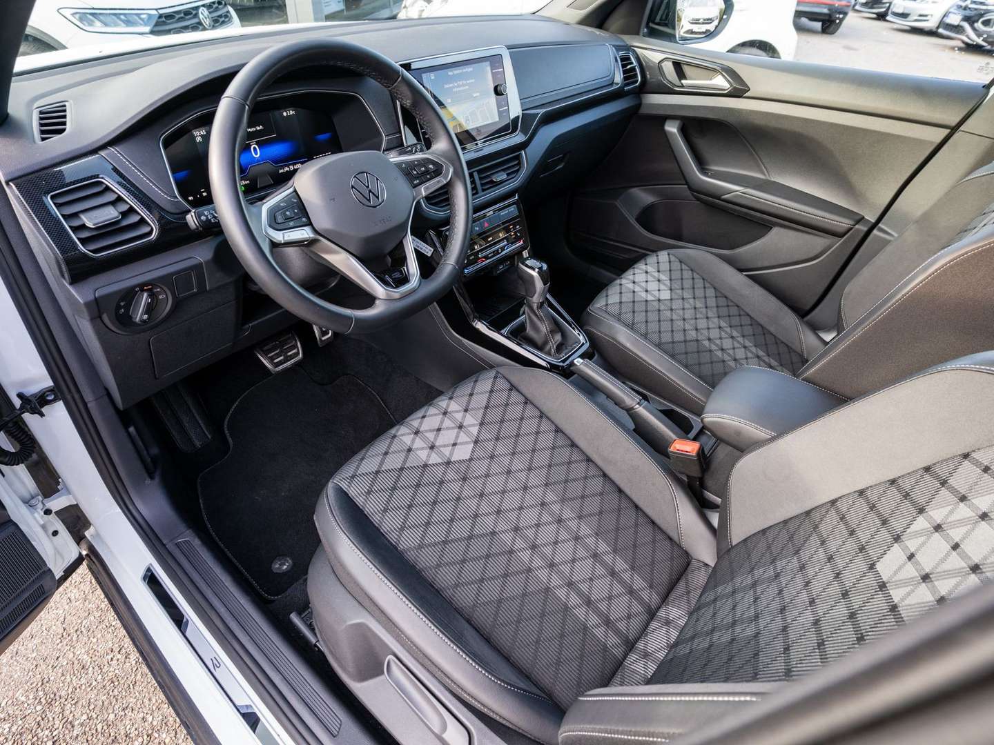 Volkswagen T-CROSS R-Line - 2025 - Joinsteer - #10